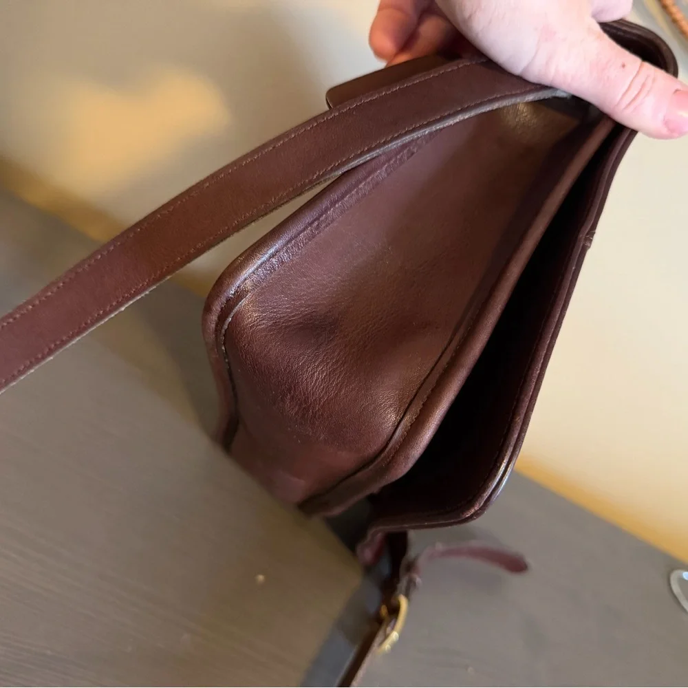 Coach Vintage Tribeca Flap Dark Brown Leather Messenger Bag 9092